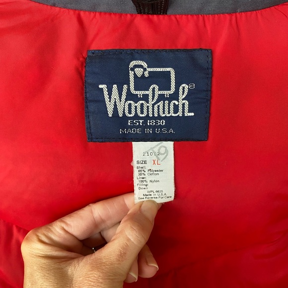Men's Vintage Woolrich Down Vest.  Awesome condition & all the feels! - Picture 5 of 5